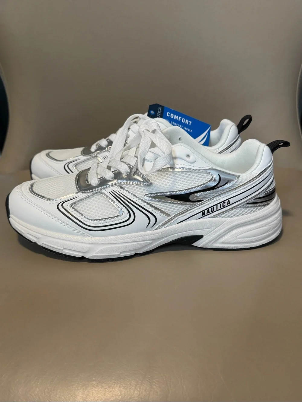 New in Box! Nautica Perelto White, Black & Silver Lace Up Jogger Sneakers Size 8